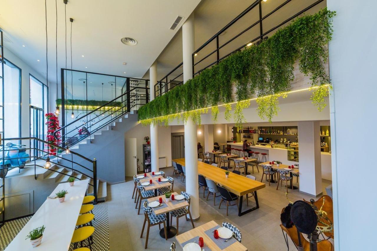 Hospedium Hotel Canitas Maite Gastronomico カサス・イバーニェス エクステリア 写真