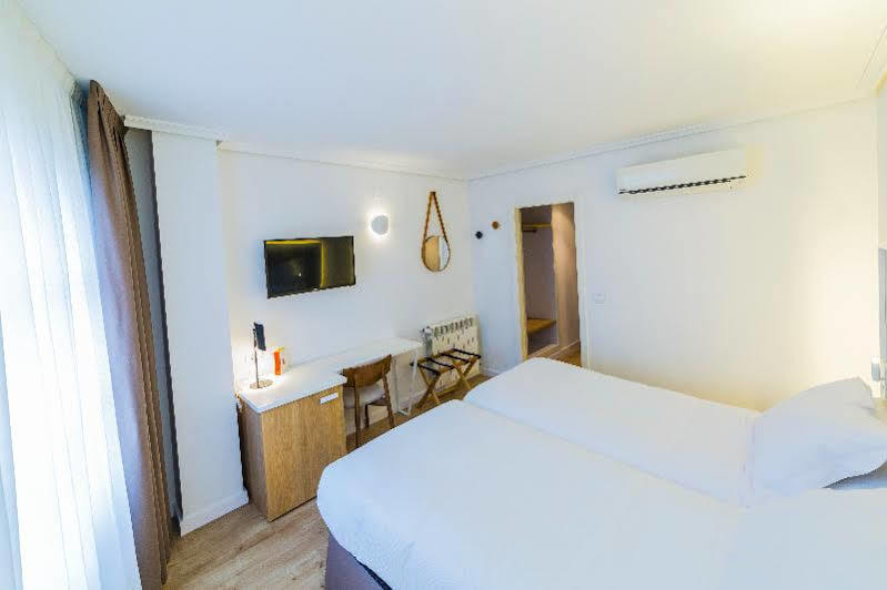 Hospedium Hotel Canitas Maite Gastronomico カサス・イバーニェス エクステリア 写真